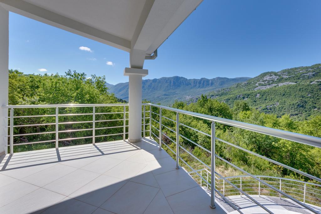 Whitehouse Villa Вирпазар Экстерьер фото